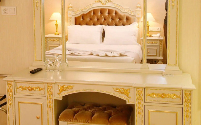 Karakoy Port Hotel