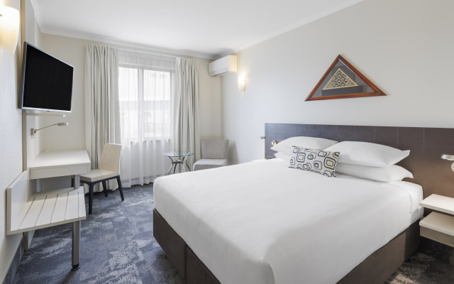Jet Park Hotel Auckland Airport – Guest Rooms – Mangere