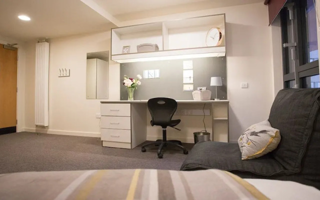 Powis Place - Campus Residence