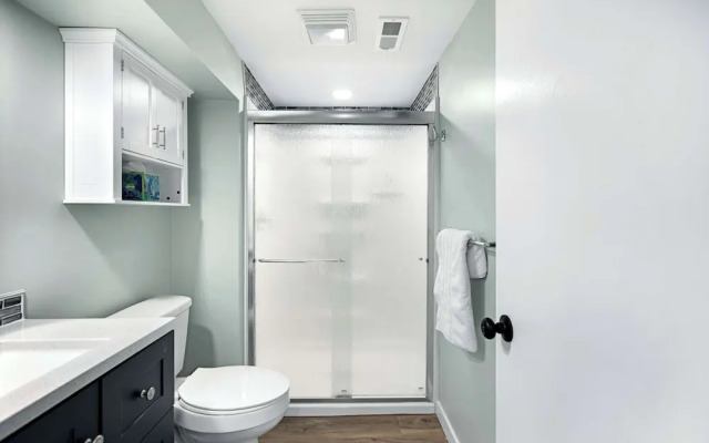 The Lake Shack Waterfront Life