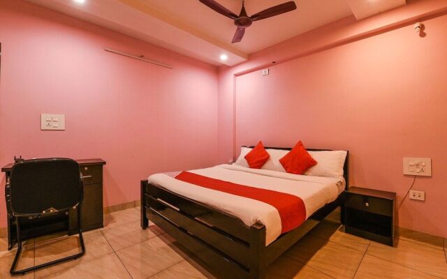 Oyo 18612 Sree Sai Surya Service Apartment