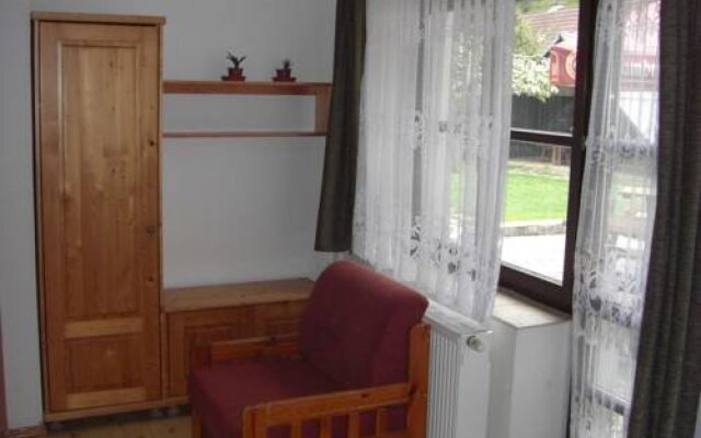 Penzion U kamenného kola