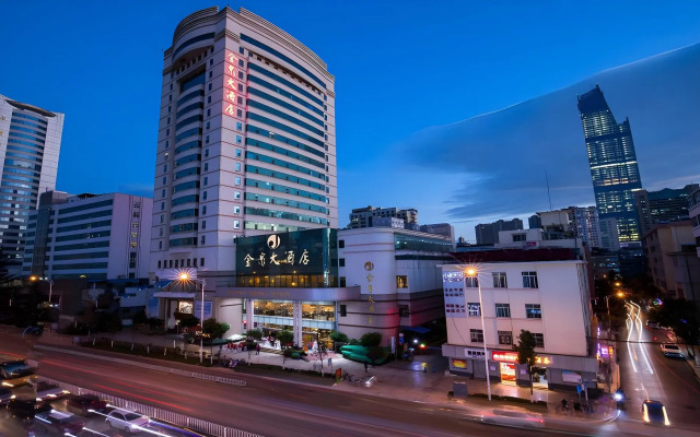 Kunming Golden Spring Hotel
