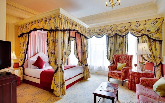 Down Hall Hotel