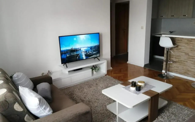 apartments Adrian