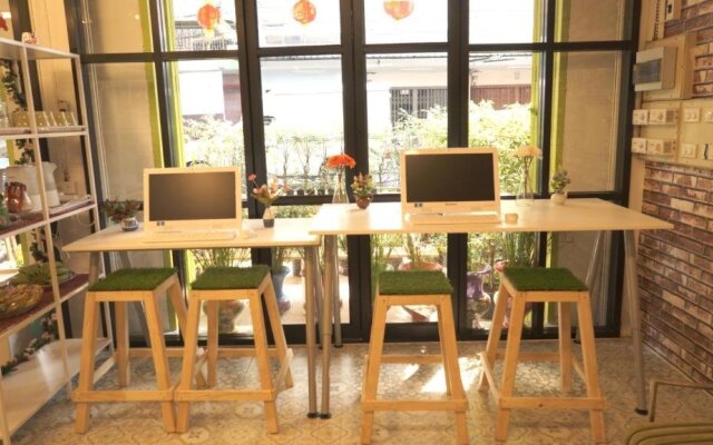 Water Lily Hostel (วอเตอร์ ลิลลี่ โฮสเทล)