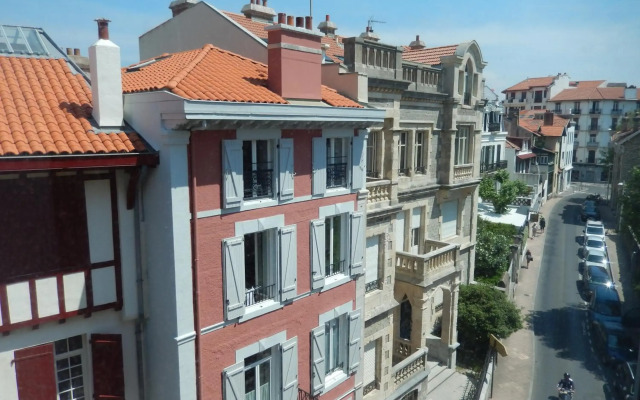 Hotel Plaza Biarritz Plage - Handwritten Collection