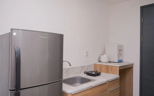Good Deal and Comfy Studio at Collins Boulevard Apartment