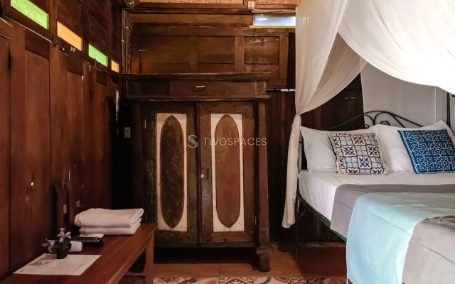 TwoSpaces Living at Kayu Beach Villa