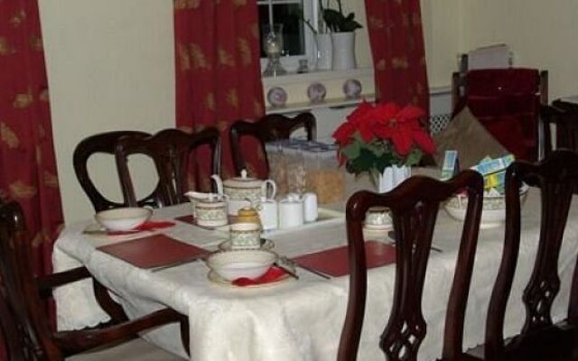Limpert Bay Guest House