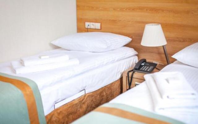 Wróblówka Hotel Restauracja