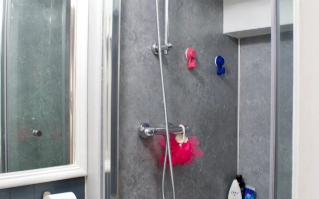 Homely Wee Leith Walk Retreat With Outdoor Space