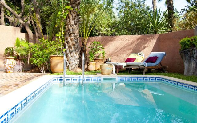 Dar Ayniwen Garden Hotel & Bird Zoo