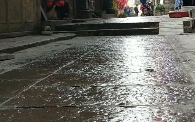 Unique Homestay with Ancient Title in Furong Town