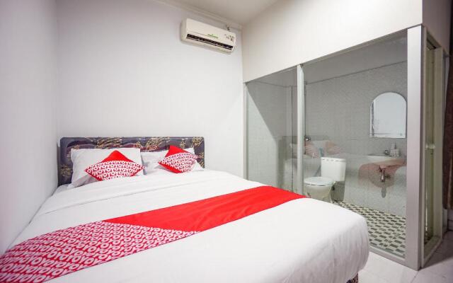 Oyo 1545 Bs Residence