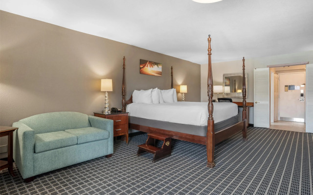 SureStay Plus Hotel by Best Western Greenwood