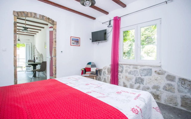 Garden Apartment Hotel