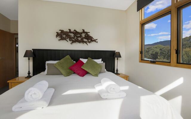 Grey Mare Chalet