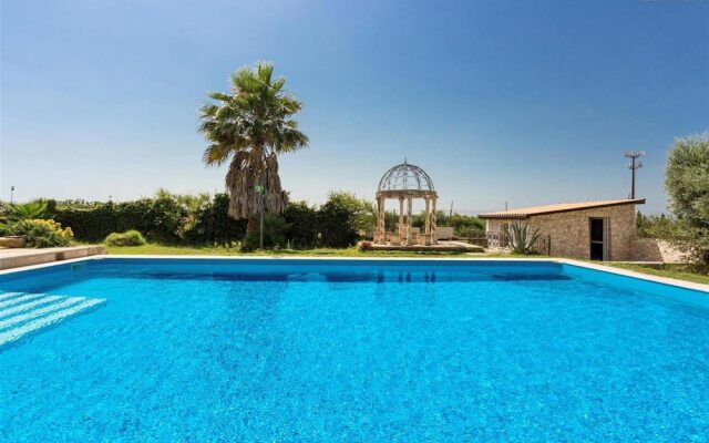 676 Villetta con Piscina a Porto Cesareo