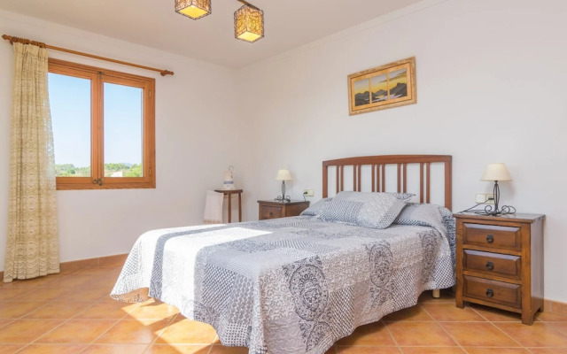 Can Tut in Campanet With 3 Bedrooms and 2 Bathrooms
