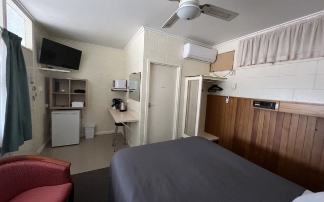 Glossop Motel – Guest Rooms – Glossop