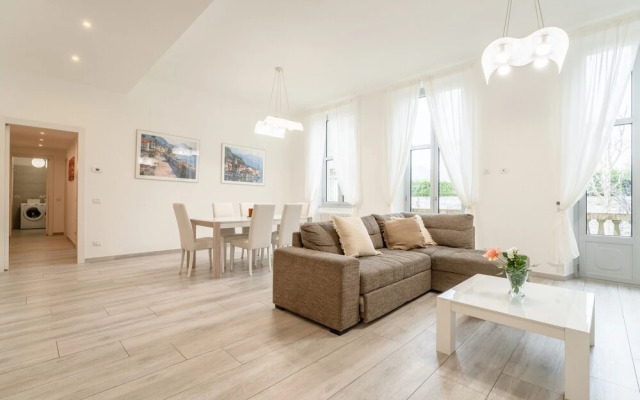 Mugiasca Modern Apartment by Wonderful Italy