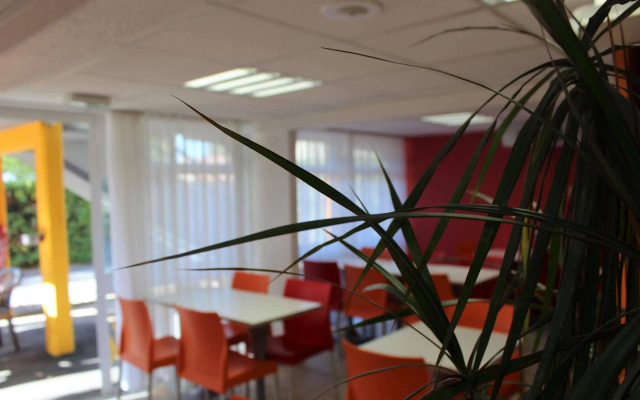 Premiere Classe Orange