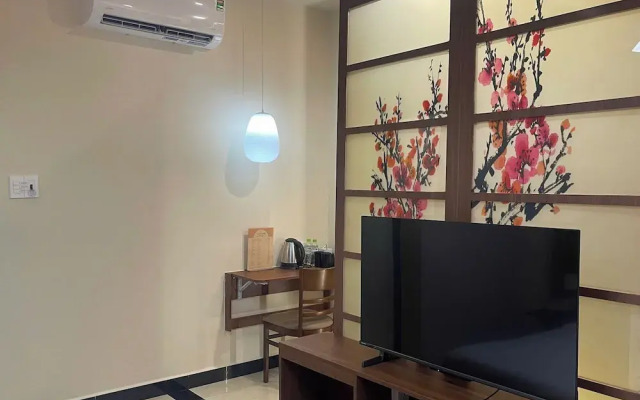 ARA Gem Hotel