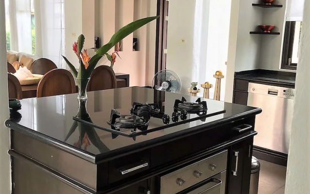Private Pool Villas Phuket - Mandala Arnalia