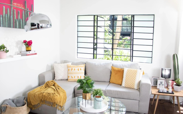 La Condesa: Beautiful Designed Studio