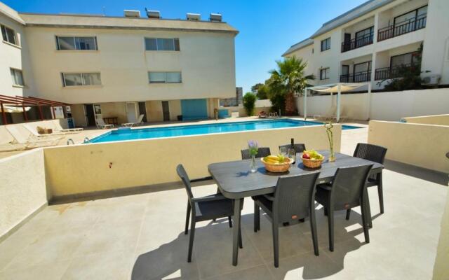 MyHome DeLux, Napa Blue 3Bed with Pool