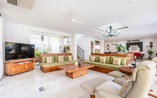 AQ-VA Hotel & Villas Seminyak