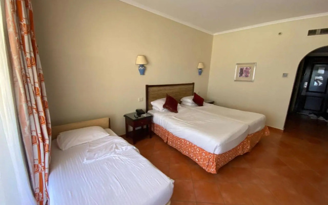 فندق بورتو مارينا - غرفة فندقية بخدمة فندقية