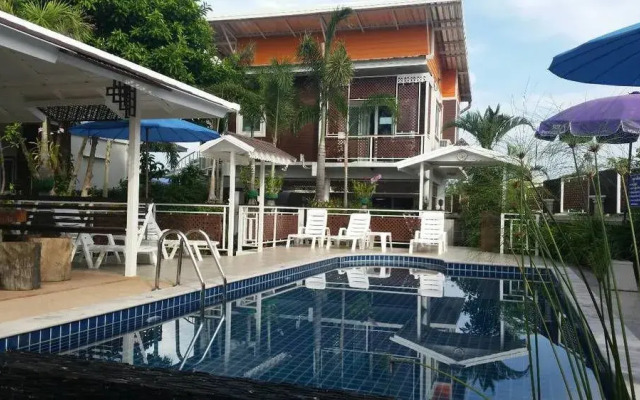 Baan Ek-Amporn2