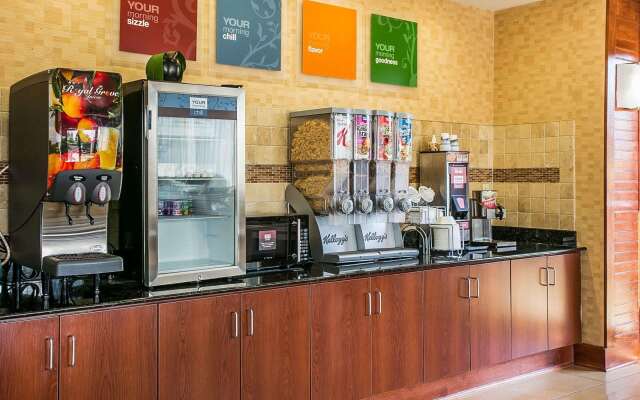 Comfort Suites Augusta Riverwatch