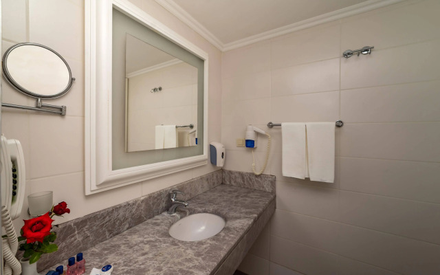 Seamelia Beach Resort Hotel & Spa