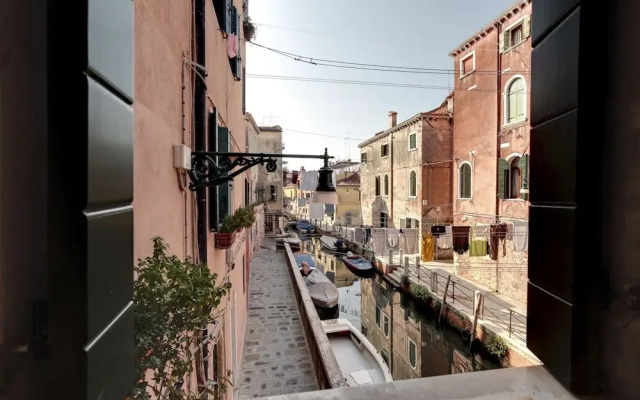 Laguna Luxury 1 by Wonderful Italy