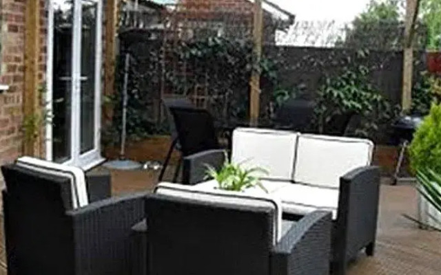 Old Greasby House Bed & Breakfast