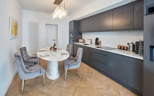 Host Stay Oxford House