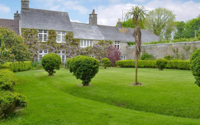 Manor House