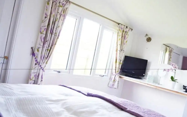 Quixhill - Denstone - Dove Meadow B & B