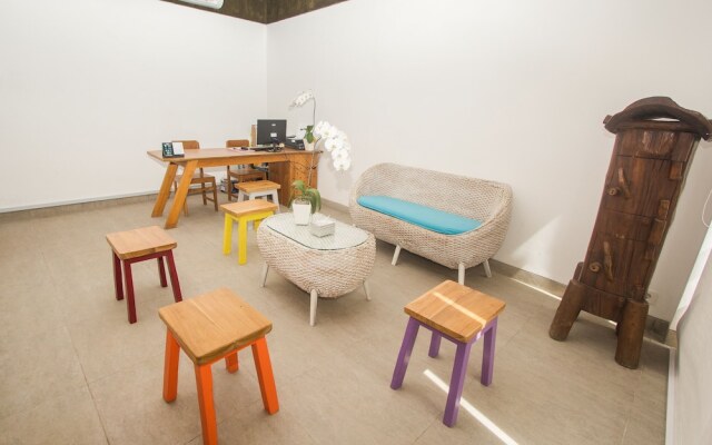 Green Hill Bed Station - Hostel