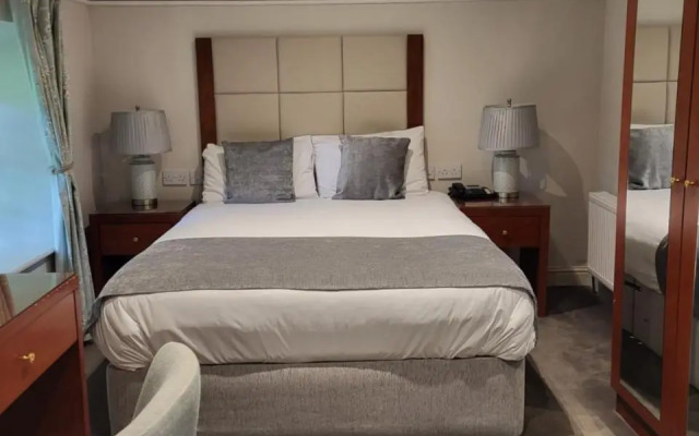 Liffey Valley House Hotel