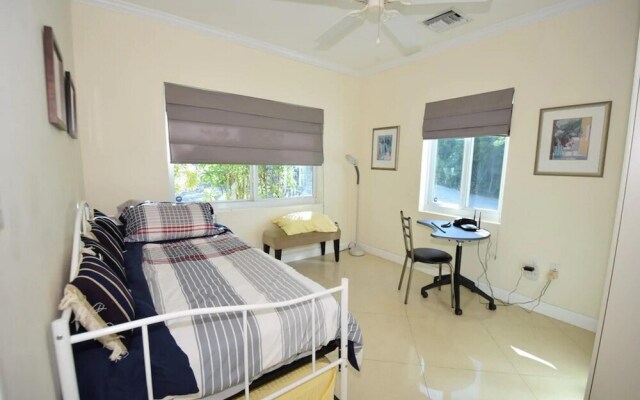 Paradise Pointe by Eleuthera Vacation Rentals
