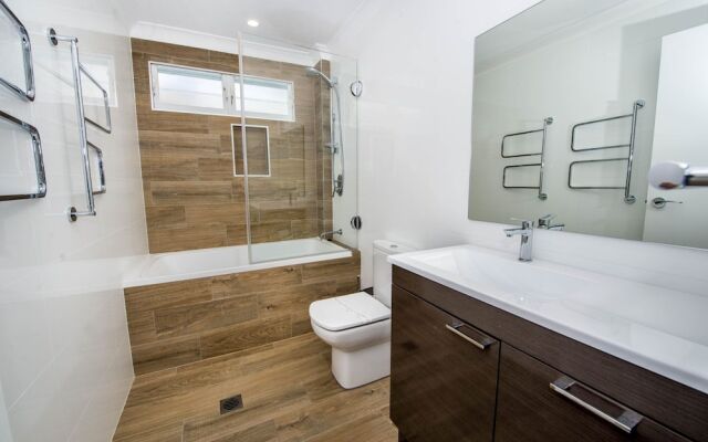 Boulder Bay Rd, Unit 1/19