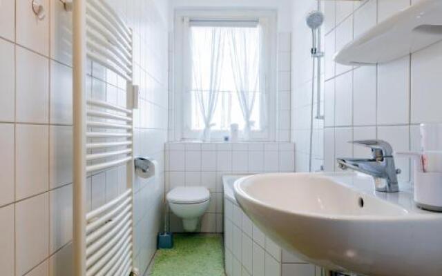 2743 Private Room 1 Person