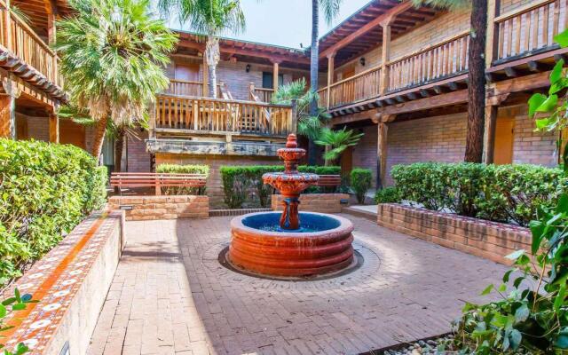 Comfort Suites at Sabino Canyon