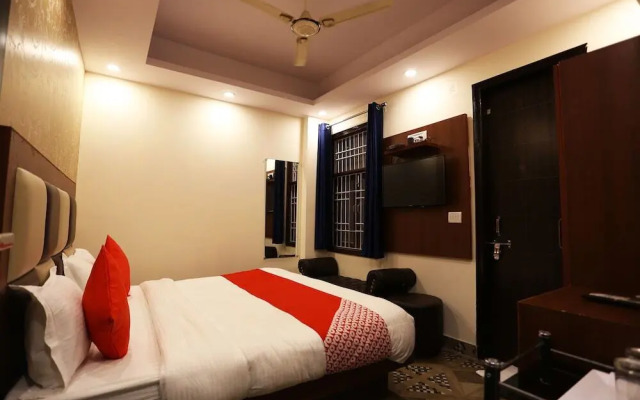 Mona Regency Hotel And Banquets by OYO Rooms