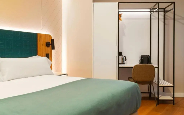 Limehome Benidorm Calle Major
