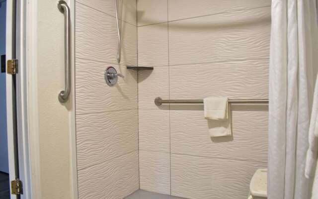 Clarion Pointe Vidalia - Lyons West